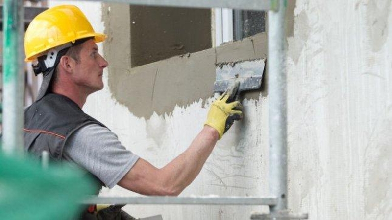 Renovacijos bumas: trūksta statybininkų, norėtų jų kviesti iš užsienio  
