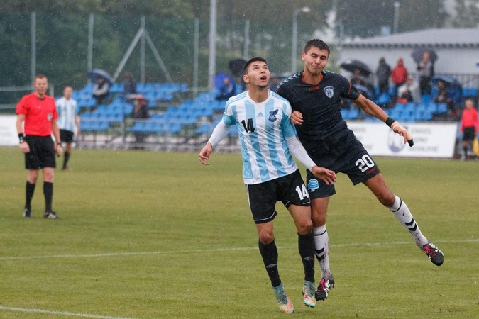 „Stumbro“ futbolininkai Jonavoje iškovojo tašką