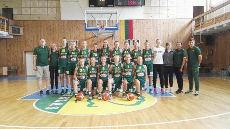 Lietuvos šešiolikmetės krepšininkės kontrolinį mačą pralaimėjo baltarusėms