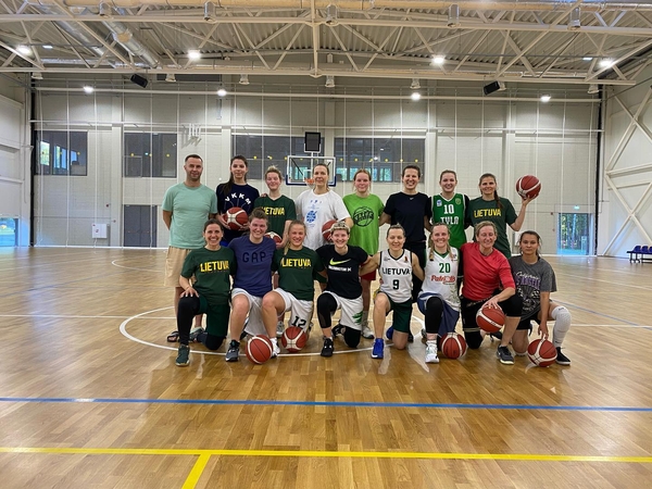 Kurčiosios krepšininkės pasaulio čempionate sieks medalių