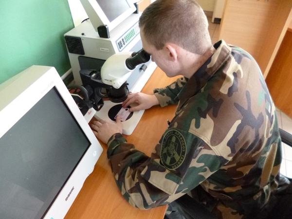 Kalvarijos pasieniečiai sulaikė suklastotą dokumentą pateikusį vyrą