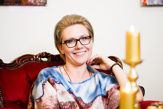 Pasakos atsiskleidė dailėje, kurią galima vilkėti