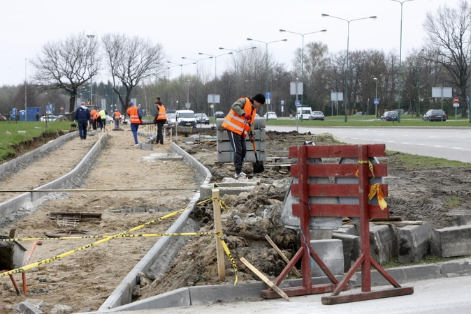 Liepojos gatvėje pluša kelininkai