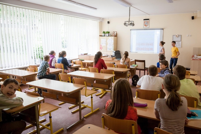 ŠMM aiškinasi, kodėl reikia naujų mokymo programų už beveik 8 mln. eurų