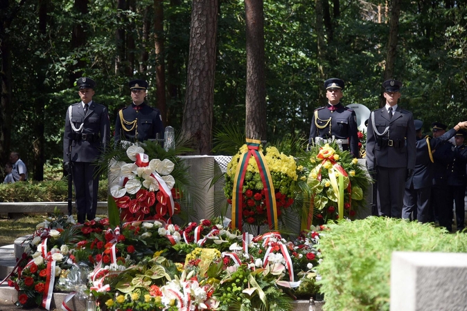 Lenkijoje paminėtos S. Dariaus ir S. Girėno skrydžio metinės