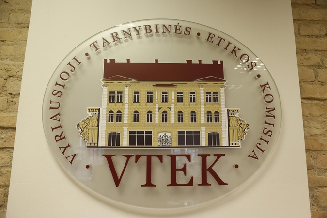 VTEK tirs Ugdymo plėtotės centrui laikinai vadovaujančios M. Bilotienės elgesį