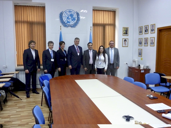 LSMU atstovai su Azerbaidžano podiplominių medicinos studijų instituto administracija.