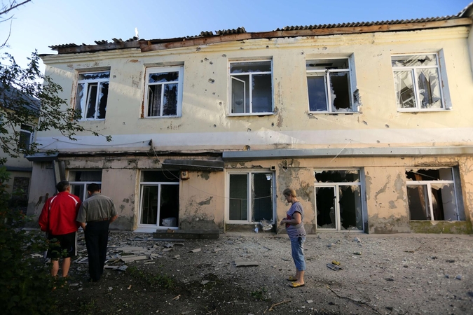 Rytų Ukrainoje žuvo trys žmonės, apšaudyta ligoninė