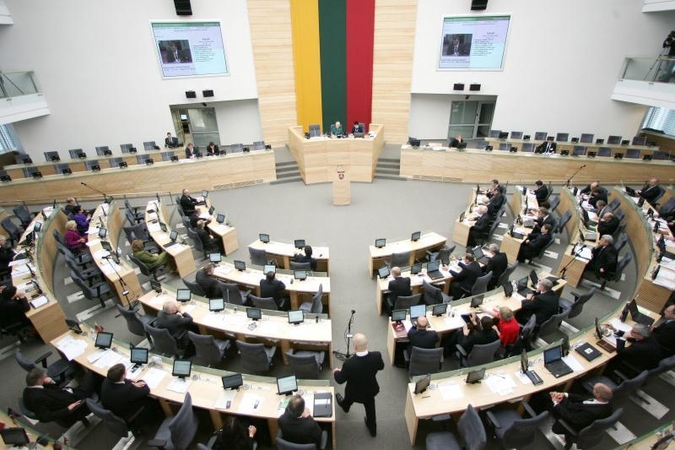 Seime sumažėjo milijonininį turtą valdančių tautos išrinktųjų
