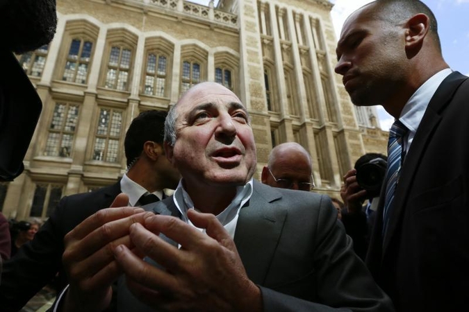 Mįslingai miręs oligarchas B.Berezovskis rastas su kilpa ant kaklo