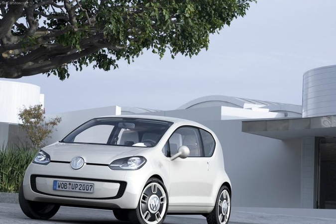 Pirmas važiavimas: ką sugeba mažylis „Volkswagen Up“?