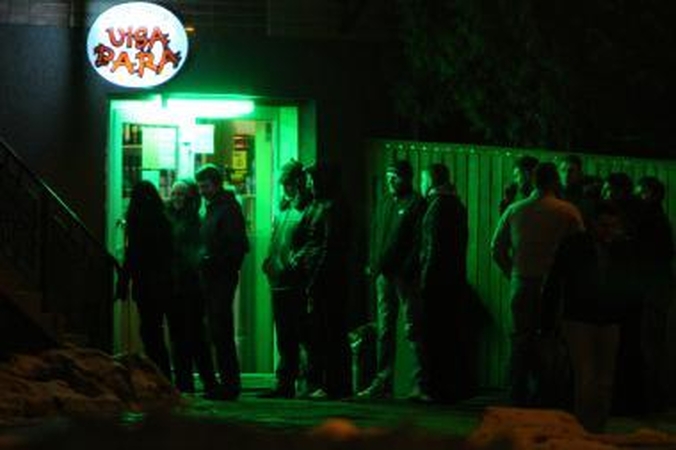 Naktinė prekyba alkoholiu klesti
