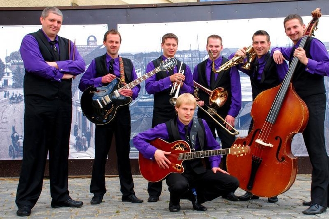 Su naujais mokslo metais sveikins „Old City Band“