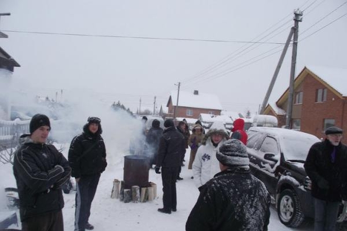 Žmonės žada neatiduoti D.Kedžio dukters motinai (papildyta)