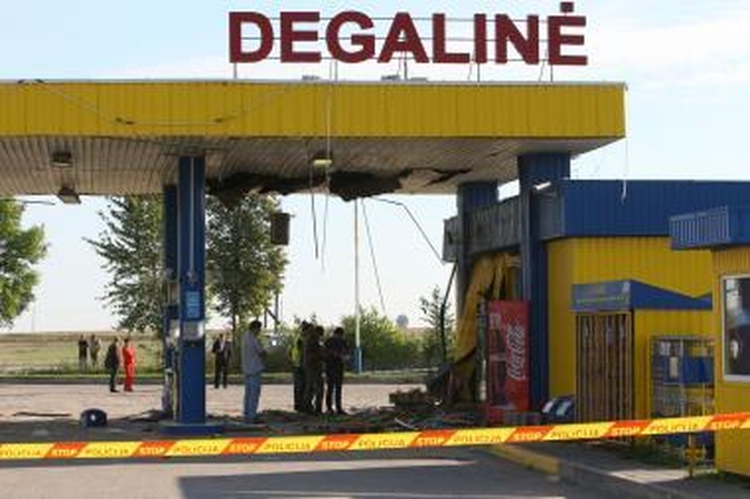 Degalinės sprogdinimu įtariamas 18-metis Kauno rajono gyventojas 