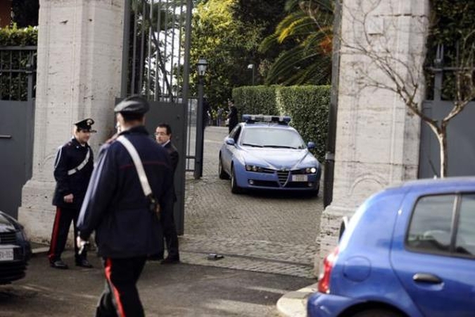 Romoje Ukrainos ambasadoje aptiktas įtartinas siuntinys