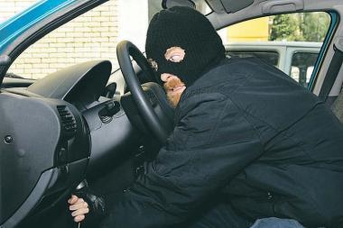 Kauniečių automobilius saugo signalizacija