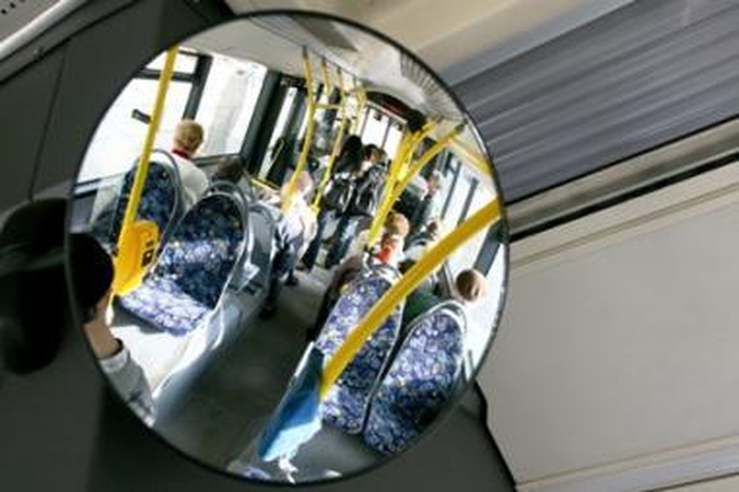 Troleibusų keleivių Vilniuje sumažėjo 14, Kaune - 10 proc.