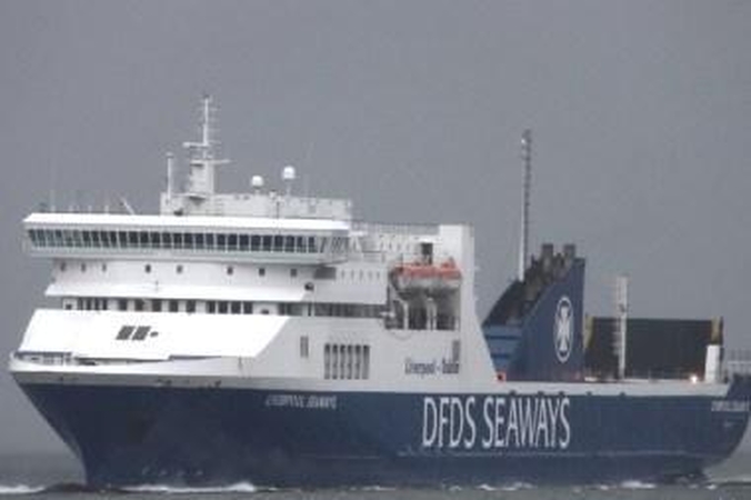 Sudegusį "Lisco Gloria" keičia "Liverpool Seaways"