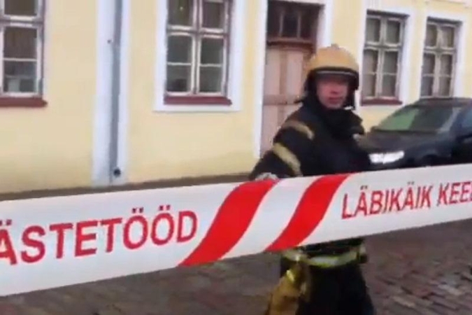 Bombos aliarmas Lietuvos ambasadoje Taline atšauktas