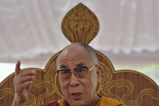 Dalai Lama giria naują popiežių ir jo vardo pasirinkimą