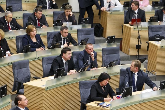 Dvidešimt parlamentarų nedeklaravo savo privačių interesų