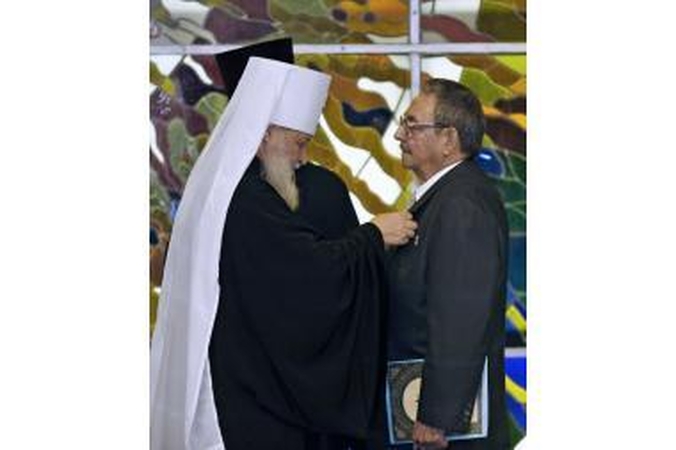 Rusų Ortodoksų Bažnyčia apdovanojo Kubos lyderius