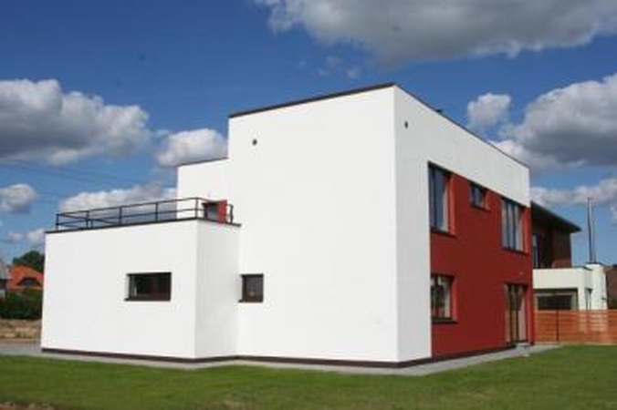 Kaune parduodamų namų kainos toliau krenta