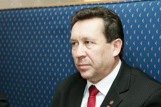 Etikos sargai vėl aiškinasi Šilalės rajono vadovo A.Ežerskio elgesį