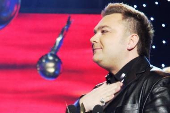 Peiliu sužalotas ir apiplėštas „Dviratuko“ atlikėjas 
