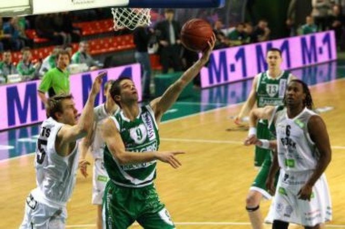 „Žalgiris“ laimėjo, „Lietuvos rytas“ suklupo