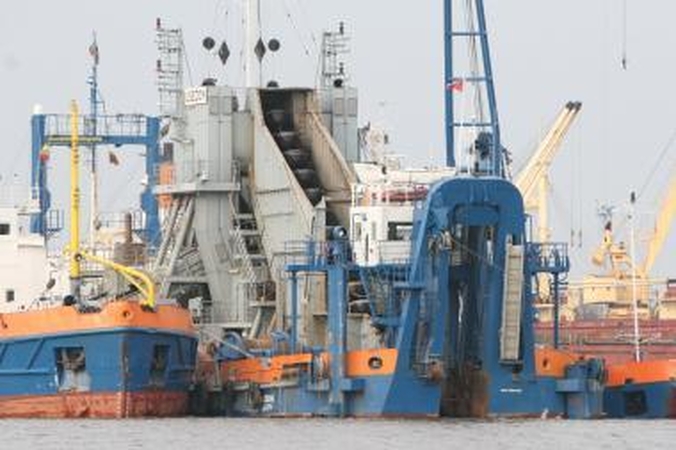 „Klaipėdos hidrotechnika“ atsisako uosto dugno valymo