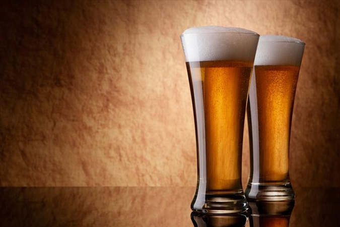Rusija uždraus         alkoholio reklamą