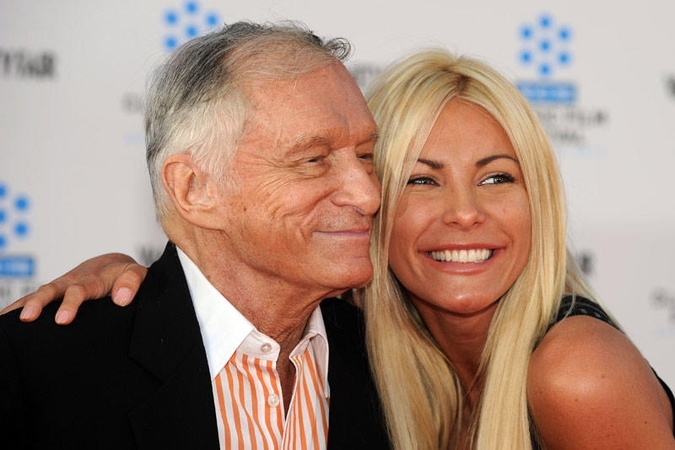 Hugh Hefneris vėl susitikinėja su Crystal Harris