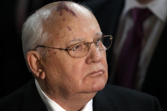 M.Gorbačiovas ragina įkurti tarptautinį nusikaltimų aplinkai tribunolą