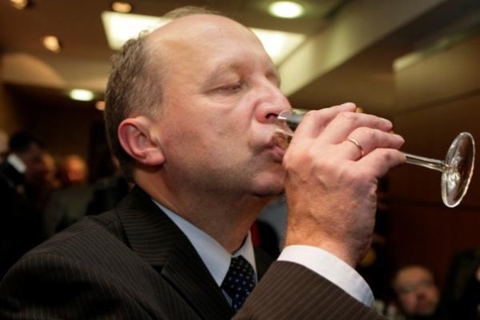 A.Kubilius: naminukę legalizuosime, kai tauta mažiau gers