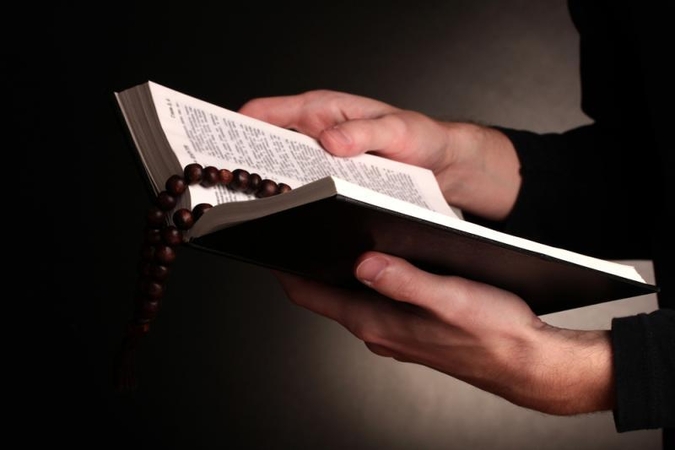 Amerikietė metus gyveno pagal Biblijos standartus moterims