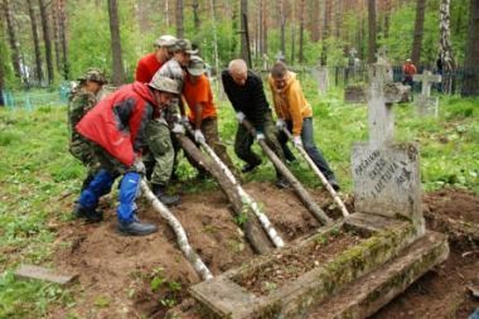 Lietuvos ir Rusijos pareigūnai tarsis dėl kapaviečių priežiūros