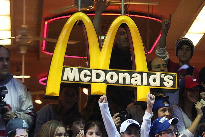 Londone bus pastatytas didžiausias pasaulyje „McDonald's“ restoranas