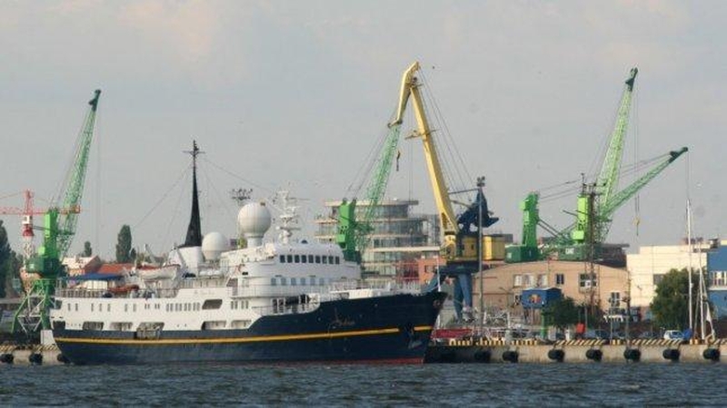 Kliūtis krovinių terminalui - krantinių gylis
