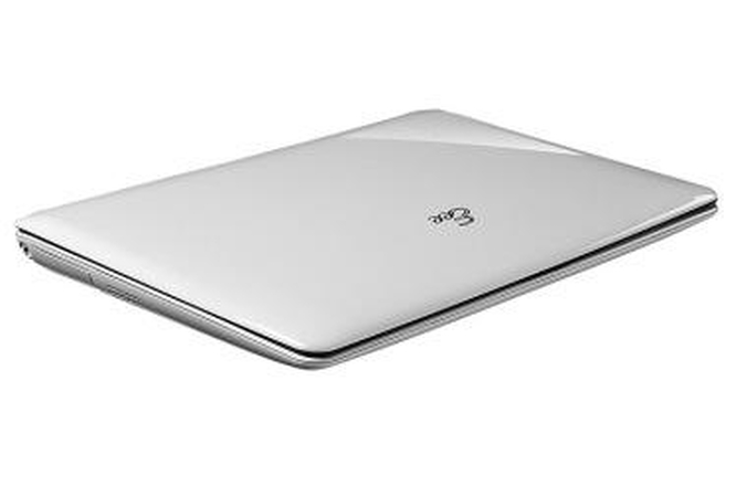 "Asus" pristatė itin ploną kompiuterį