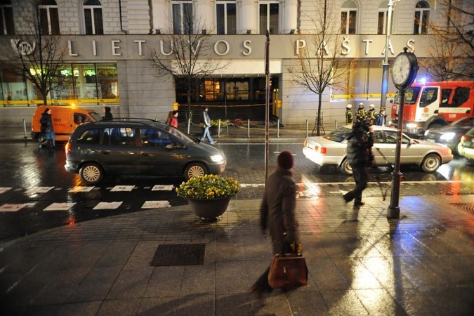 Specialiąsias tarnybas ant kojų sukėlė įtartinas siuntinys (papildyta)