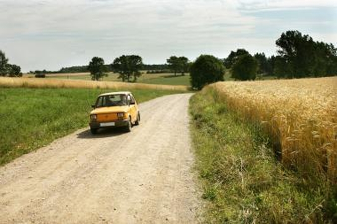 ES Lietuvai padės išasfaltuoti 165 km žvyrkelių
