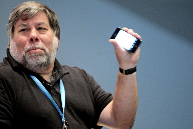 S.Wozniakas: S.Jobso mirtis primena J.Lennono žūtį