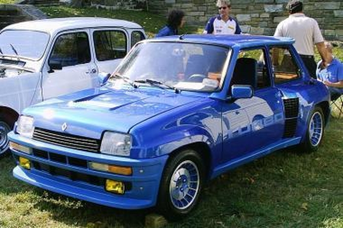 "Renault" planuoja atgaivinti mažąją legendą