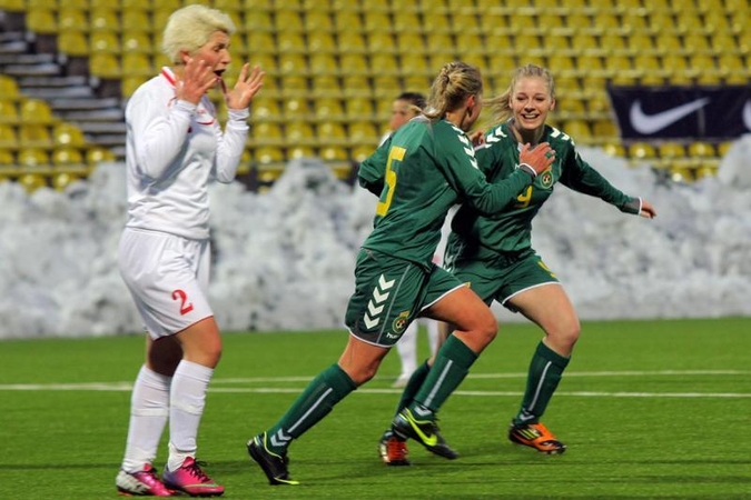 Moterų rinktinė garbingai debiutavo atrankoje į pasaulio čempionatą