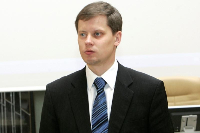 A.Kupčinskui už darbą laisvadieniais sumokėta 36 tūkst. litų
