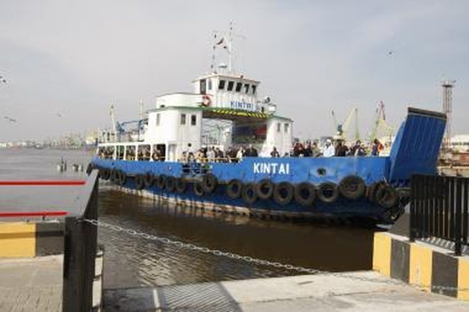 Keltai švartuosis Kruizinių laivų terminale