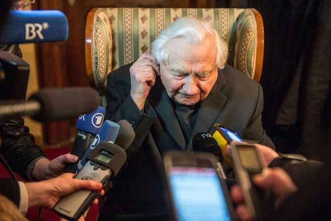 Popiežiaus brolis žinojo apie atsistatydinimą prieš kelis mėnesius