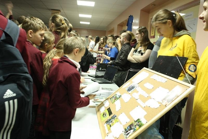 Klaipėdos jaunimo organizacijos netradiciškai prisistatė moksleiviams